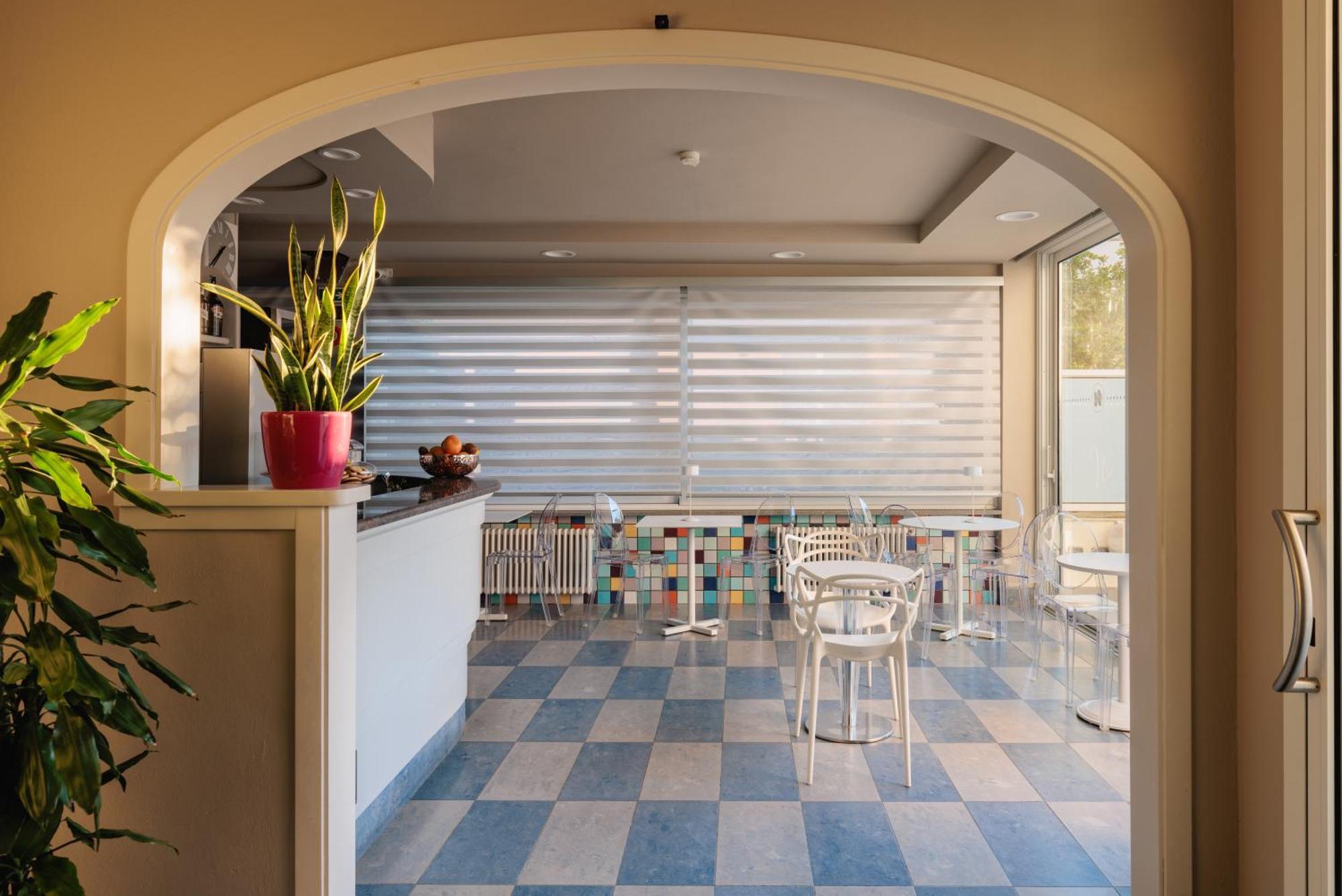 Nina Hotel Marina Di Bibbona