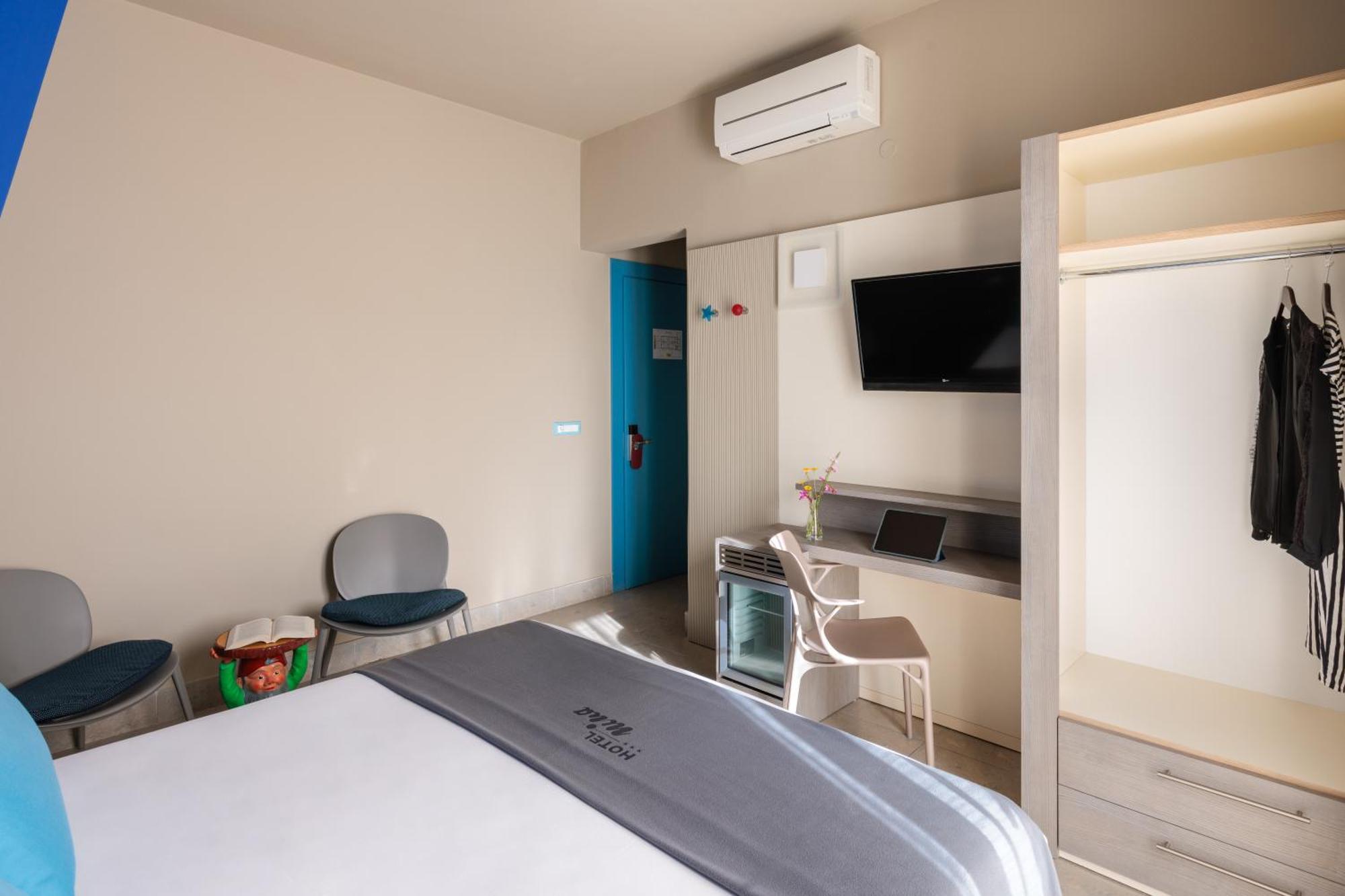 Hotel Nina 3*